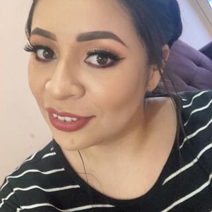 Meet your Posher, Dana